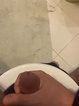 Snapshot of Mbidee chatting on 02/28/26, 12:16 Mbidee online show from 02/28/26, 12:16