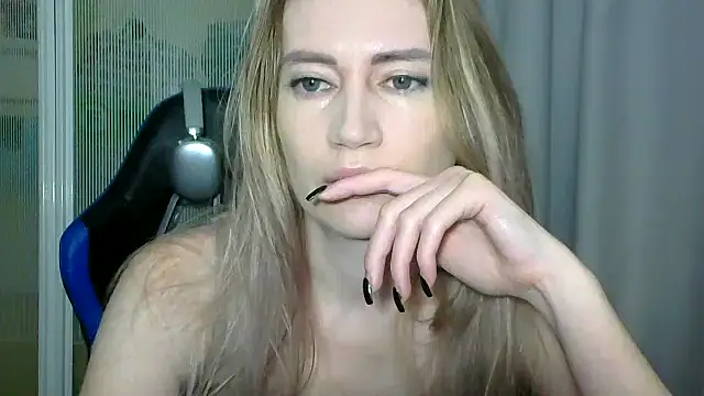 JessFoxxx online show from 11/02/25, 02:49