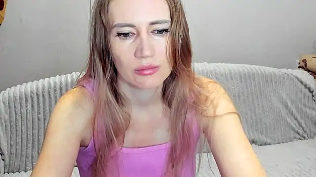 JessFoxxx online show from 04/17/26, 03:42