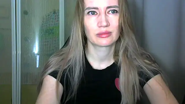 JessFoxxx online show from 03/29/26, 03:52