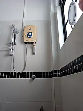 lirz06 online show from 11/11/25, 04:40