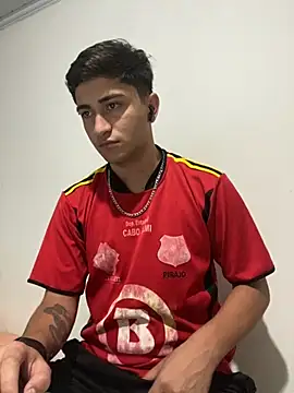 Tavinho067 online show from 11/07/25, 02:38