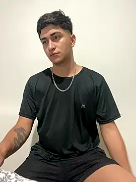 Tavinho067 online show from 11/10/25, 08:47