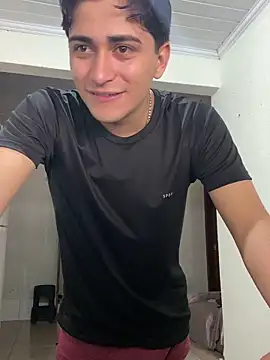 Tavinho067 online show from 05/14/26, 06:05