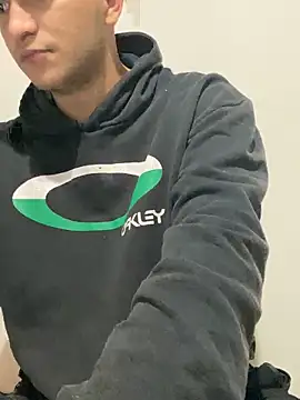 Snapshot of Tavinho067 chatting on 10/30/25, 04:33 Tavinho067 online show from 10/30/25, 04:33