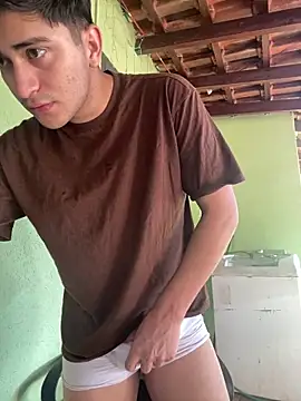 Tavinho067 online show from 02/06/26, 08:49