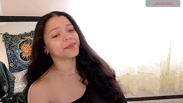 Snapshot of Amanda_sweet chatting on 05/07/26, 01:14 Amanda sweet online show from 05/07/26, 01:14