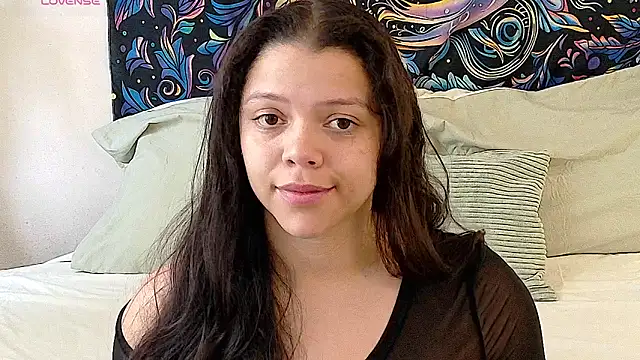 Snapshot of Amanda_sweet chatting on 05/25/26, 01:21 Amanda sweet online show from 05/25/26, 01:21