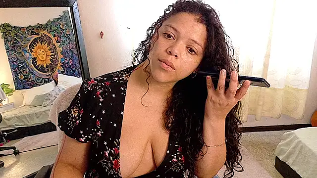 Snapshot of Amanda_sweet chatting on 06/16/26, 01:33 Amanda sweet online show from 06/16/26, 01:33