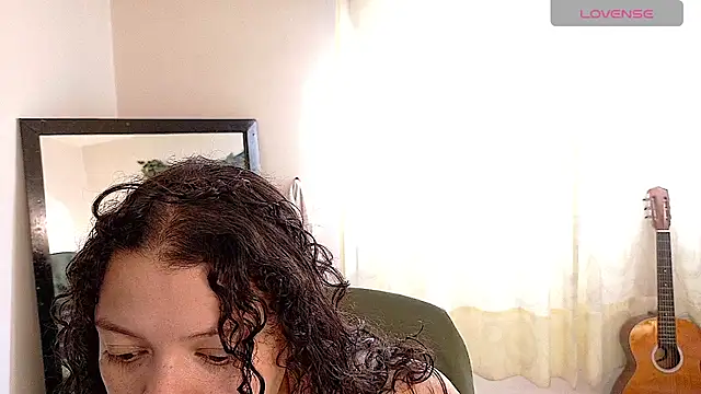 Snapshot of Amanda_sweet chatting on 07/03/26, 02:12 Amanda sweet online show from 07/03/26, 02:12