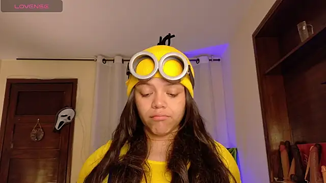 Amanda sweet online show from 10/31/25, 12:57