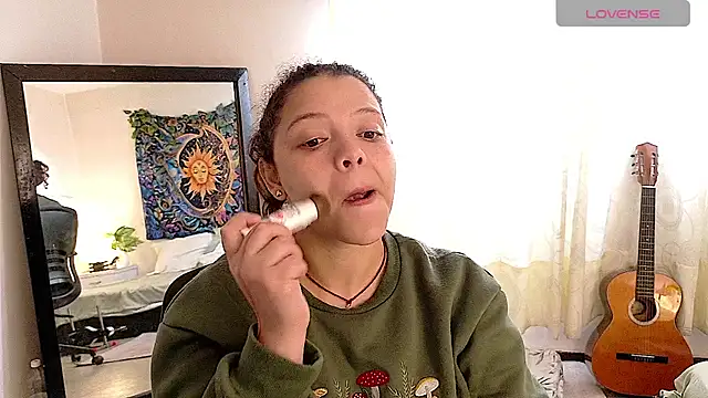 Snapshot of Amanda_sweet chatting on 07/04/26, 01:48 Amanda sweet online show from 07/04/26, 01:48