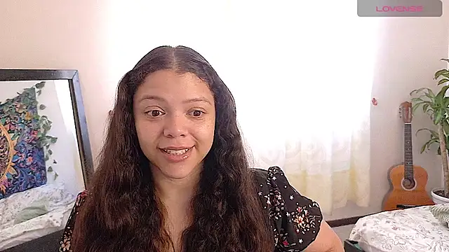 Snapshot of Amanda_sweet chatting on 04/22/26, 01:40 Amanda sweet online show from 04/22/26, 01:40
