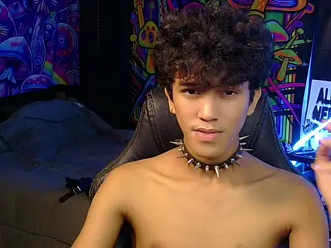 Snapshot of kenbigcockxx chatting on 07/07/26, 11:41 kenbigcockxx online show from 07/07/26, 11:41