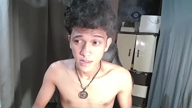 kenbigcockxx online show from 10/27/25, 05:58