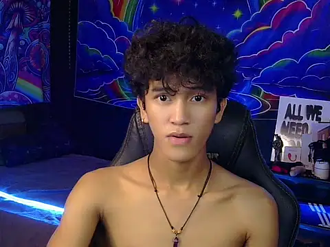 Snapshot of kenbigcockxx chatting on 07/10/26, 12:54 kenbigcockxx online show from 07/10/26, 12:54