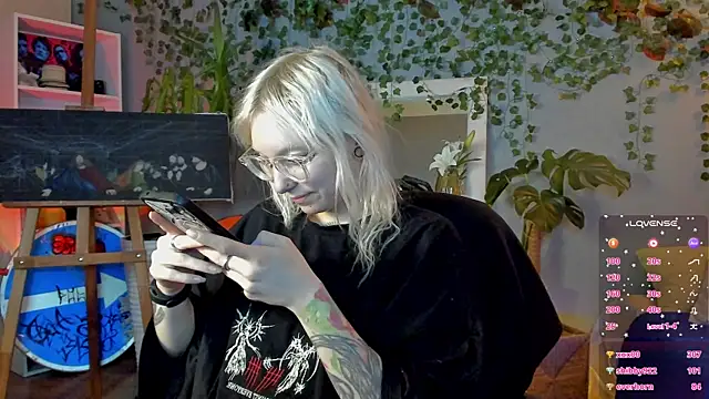 Snapshot of tattoo_art_baby chatting on 06/26/26, 06:41 tattoo art baby online show from 06/26/26, 06:41