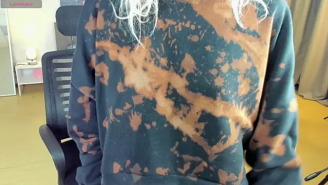 Snapshot of tattoo_art_baby chatting on 12/04/25, 01:48 tattoo art baby online show from 12/04/25, 01:48