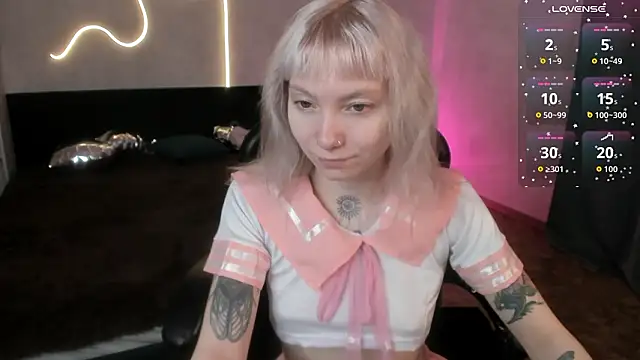 Snapshot of tattoo_art_baby chatting on 03/20/26, 12:55 tattoo art baby online show from 03/20/26, 12:55