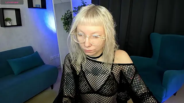 Snapshot of tattoo_art_baby chatting on 02/11/26, 01:05 tattoo art baby online show from 02/11/26, 01:05