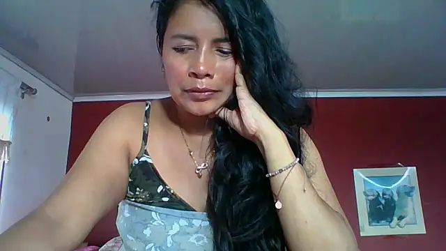DianaOchoa  online show from 10/12/25, 03:24