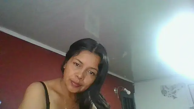 Snapshot of DianaOchoa_ chatting on 03/17/26, 08:06 DianaOchoa online show from 03/17/26, 08:06