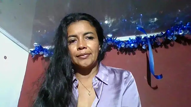 Snapshot of DianaOchoa_ chatting on 11/29/25, 09:53 DianaOchoa online show from 11/29/25, 09:53