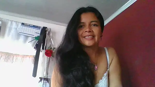 Snapshot of DianaOchoa_ chatting on 03/23/26, 01:00 DianaOchoa online show from 03/23/26, 01:00