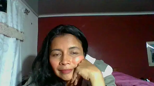 DianaOchoa  online show from 10/15/25, 04:00