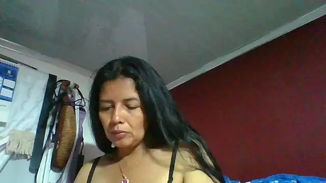 Snapshot of DianaOchoa_ chatting on 04/11/26, 07:45 DianaOchoa online show from 04/11/26, 07:45