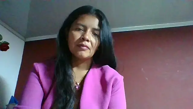 Snapshot of DianaOchoa_ chatting on 04/06/26, 02:40 DianaOchoa online show from 04/06/26, 02:40