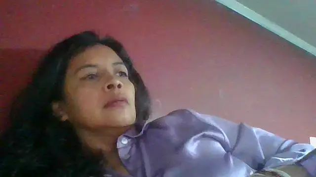 Snapshot of DianaOchoa_ chatting on 02/25/26, 11:43 DianaOchoa online show from 02/25/26, 11:43