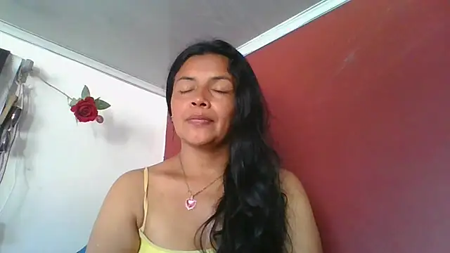 Snapshot of DianaOchoa_ chatting on 04/03/26, 02:45 DianaOchoa online show from 04/03/26, 02:45