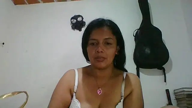 DianaOchoa  online show from 04/17/26, 08:55