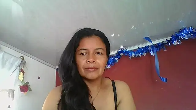 Snapshot of DianaOchoa_ chatting on 11/25/25, 01:11 DianaOchoa online show from 11/25/25, 01:11
