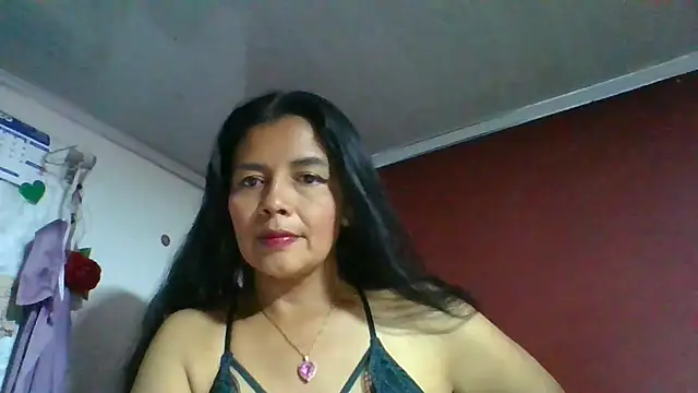 Snapshot of DianaOchoa_ chatting on 03/21/26, 03:30 DianaOchoa online show from 03/21/26, 03:30