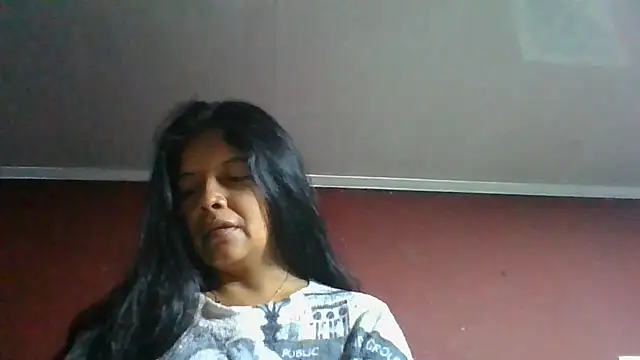 Snapshot of DianaOchoa_ chatting on 06/17/26, 10:14 DianaOchoa online show from 06/17/26, 10:14