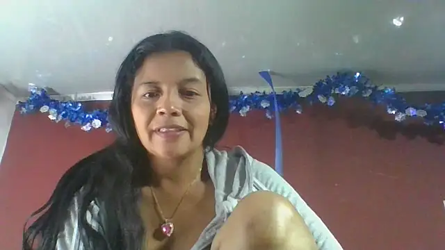 Snapshot of DianaOchoa_ chatting on 02/15/26, 11:36 DianaOchoa online show from 02/15/26, 11:36