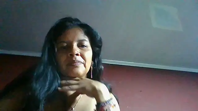 Snapshot of DianaOchoa_ chatting on 07/05/26, 03:55 DianaOchoa online show from 07/05/26, 03:55