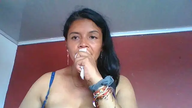 Snapshot of DianaOchoa_ chatting on 06/11/26, 08:06 DianaOchoa online show from 06/11/26, 08:06