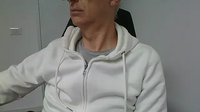 Sensor2000 online show from 01/14/26, 01:59