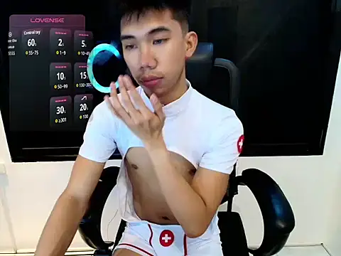 Snapshot of Ur_pinoyhotbrix chatting on 11/01/25, 06:02 Ur pinoyhotbrix online show from 11/01/25, 06:02