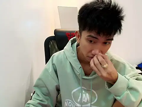 Snapshot of Ur_pinoyhotbrix chatting on 11/21/25, 05:34 Ur pinoyhotbrix online show from 11/21/25, 05:34