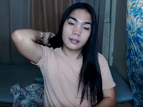 Simple Martina online show from 12/17/25, 01:43