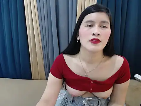 Snapshot of pinay_amaliax chatting on 10/24/25, 11:20 pinay amaliax online show from 10/24/25, 11:20