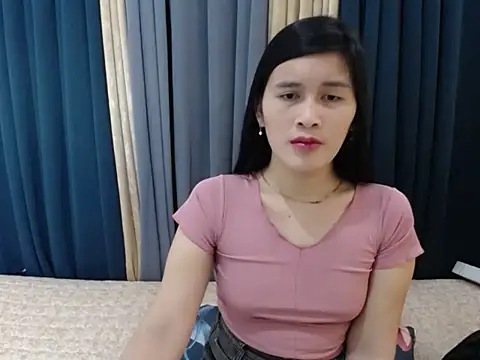 Snapshot of pinay_amaliax chatting on 12/02/25, 03:36 pinay amaliax online show from 12/02/25, 03:36