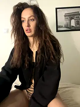 goodgirldevil online show from 12/22/25, 10:48