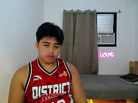 Hugecock2hundle intown online show from 11/28/25, 07:47