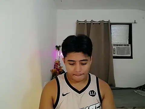 Hugecock2hundle intown online show from 11/16/25, 09:25