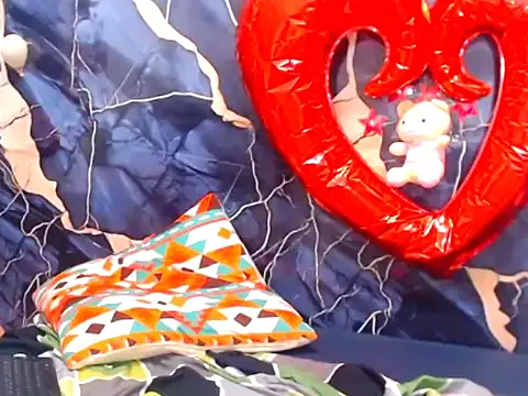 indianerotica69 online show from 03/08/26, 02:04